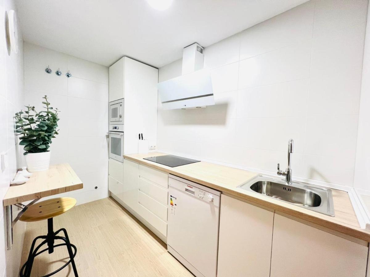 Sky Garden & Seasonal Pool Views By Ele Apartments Málaga Exterior foto